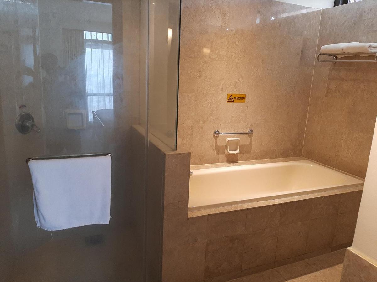 קואלה לומפור Family Apartment At Times Square מראה חיצוני תמונה